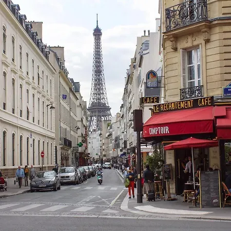 Chic Parisian Close To Eiffel Tower Apartment