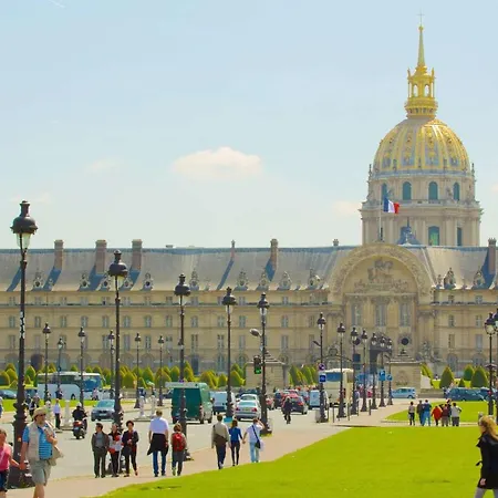 Chic Parisian Close To Eiffel Tower Apartment *